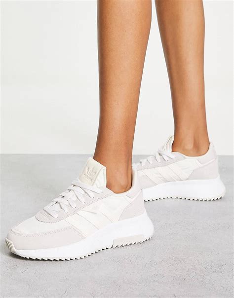 Women's White Retropy F2 Shoes 